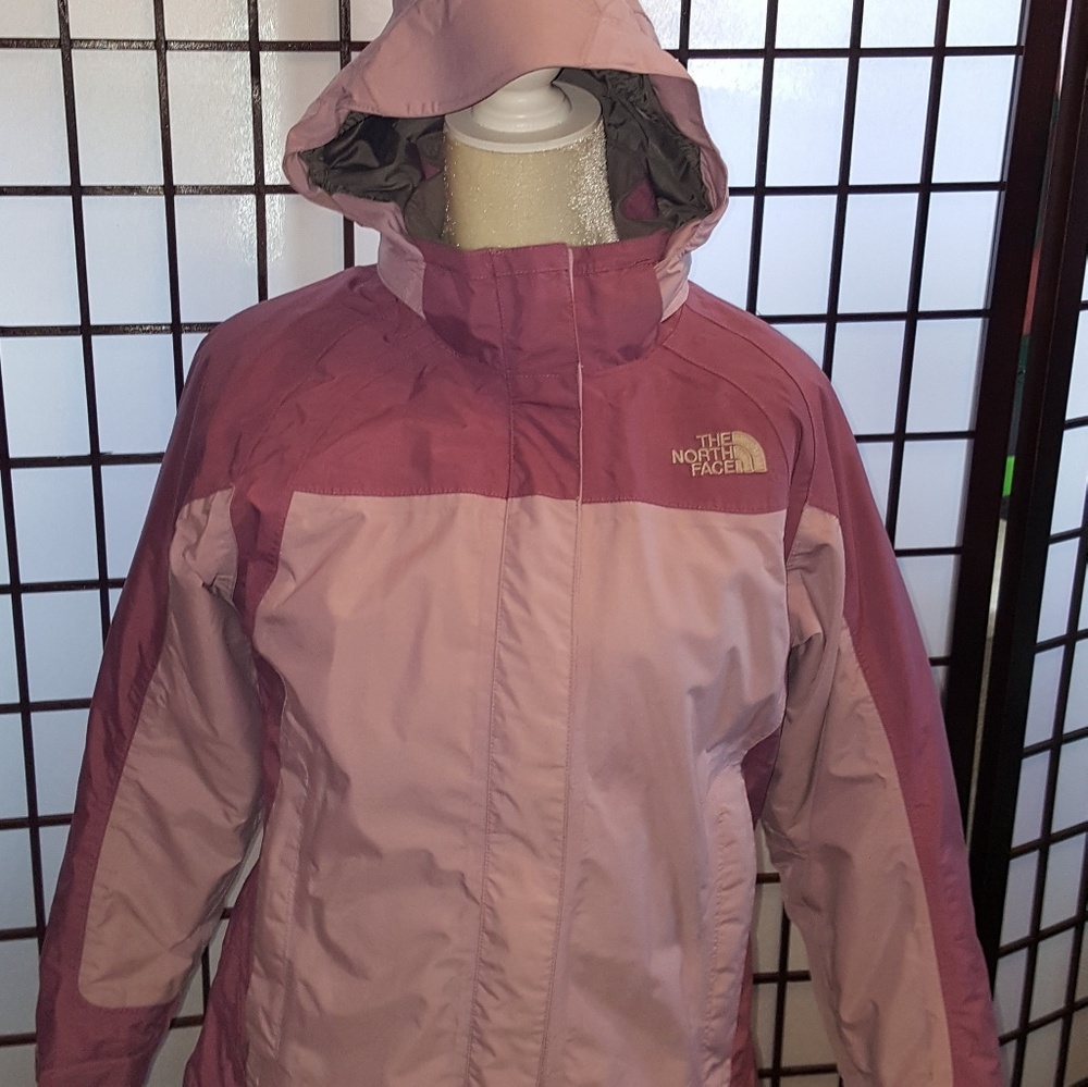 Like New Big Girls North Face Hyvent L